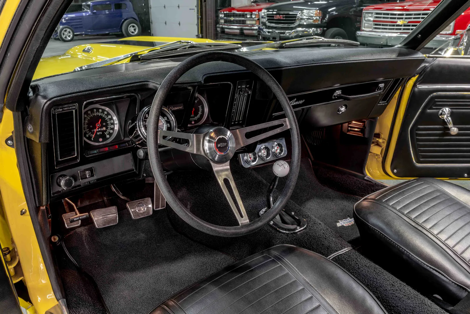 1969-Chevrolet-Camaro-Daytona Yellow-690038-46.jpg
